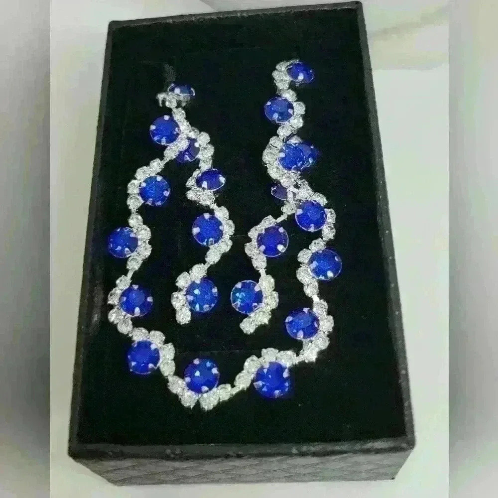 NWOT Stunning Wave Shape Blue Zircon And Crystal Necklace and Earrings S… - Picture 5 of 5